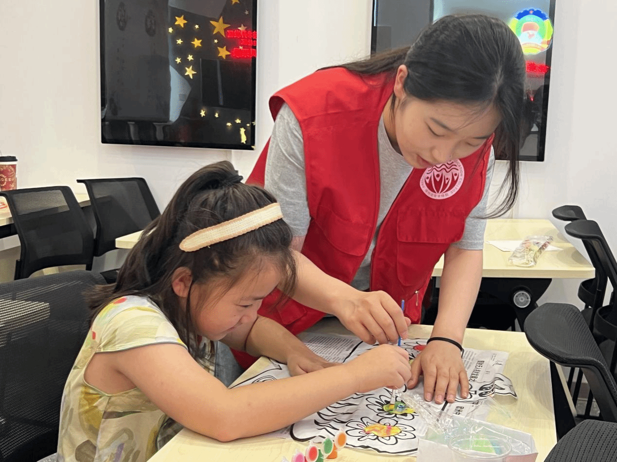 说明: https://region-jiangsu-resource.xuexi.cn/image/1006/upload/202409/93cbc966d86e4aa282586f10ece3ae0b.png