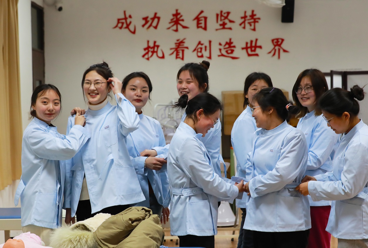 说明: http://newapp.jyb.cn/app_pub/zixun/tuijian/202303/W020230303634070625474.jpeg